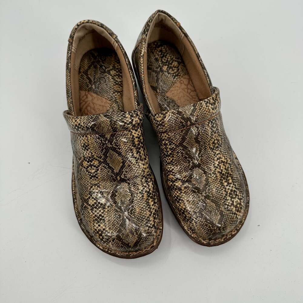 B.O.C. Snakeskin Nonslip Snakeskin Slip On Clogs Shoes // 7